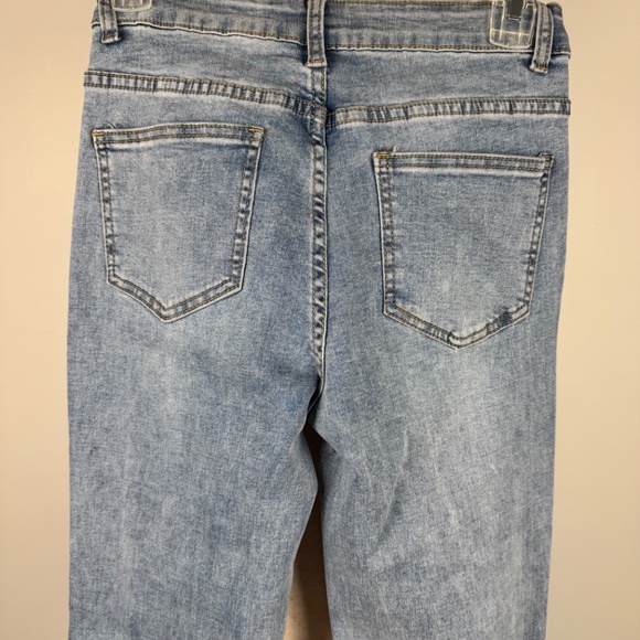 NWT Lizette Collection Jeans with Rhinestone Hearts - Picture 7 of 11